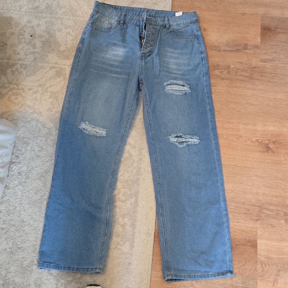 Women's Distressed Ankle Cropped Jeans - Light Blue